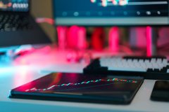 金融市场的“瑞士军刀”：Velos Markets威马证券全方位解析
